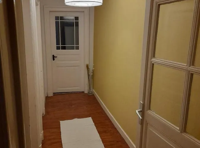 Cafe De De Bruxelles Вианден