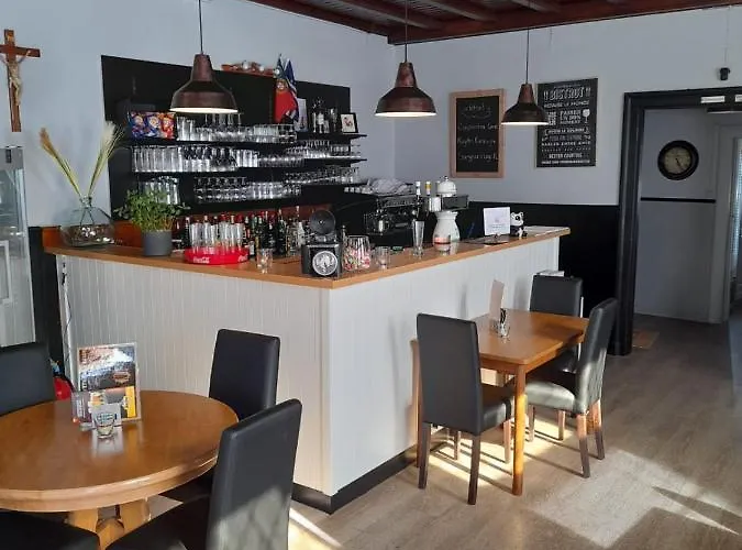 Cafe De De Bruxelles 2* Вианден